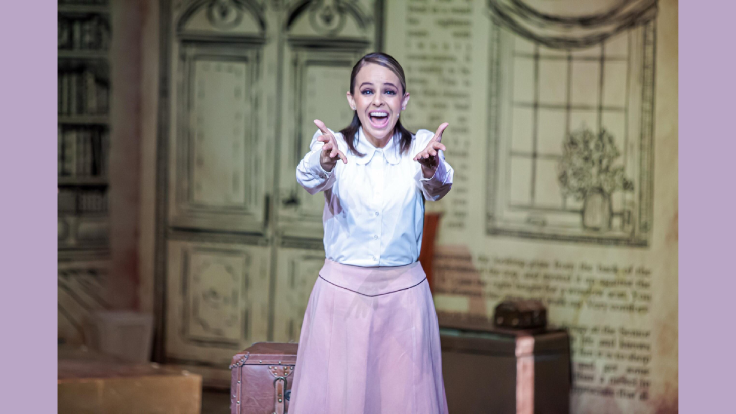 Paola Gómez en el musical 'Papi piernas largas'