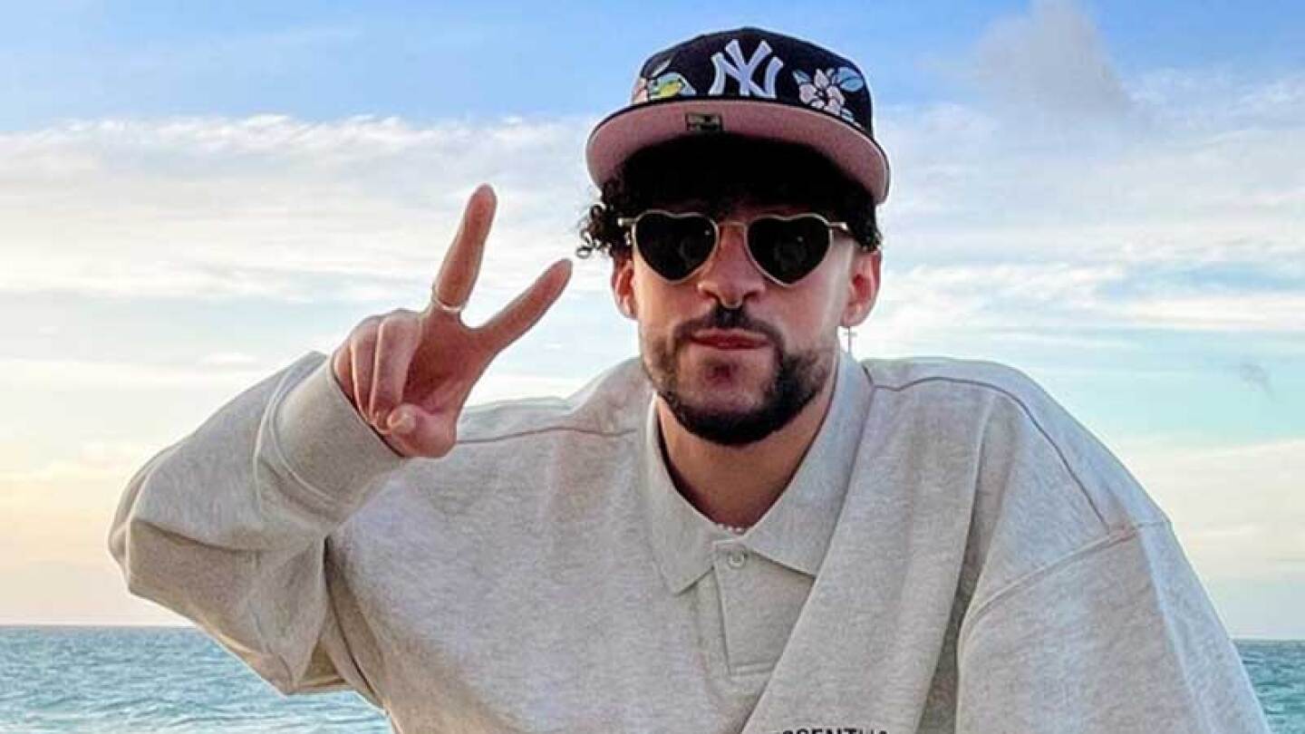 Bad Bunny sorprende a sus fanáticos