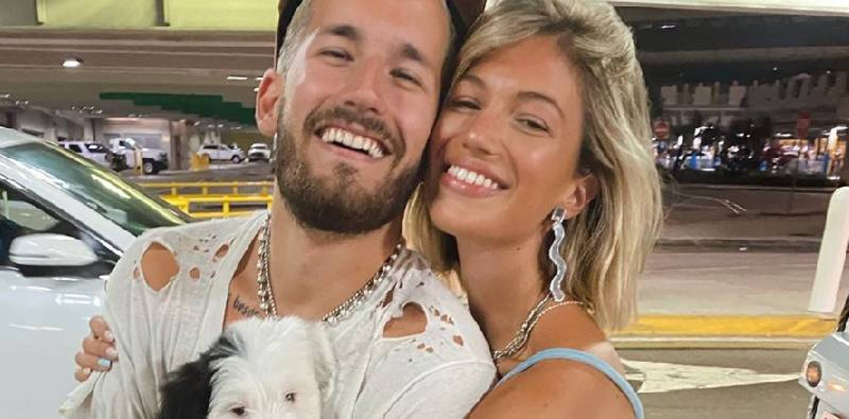 Novia de Ricky mONA