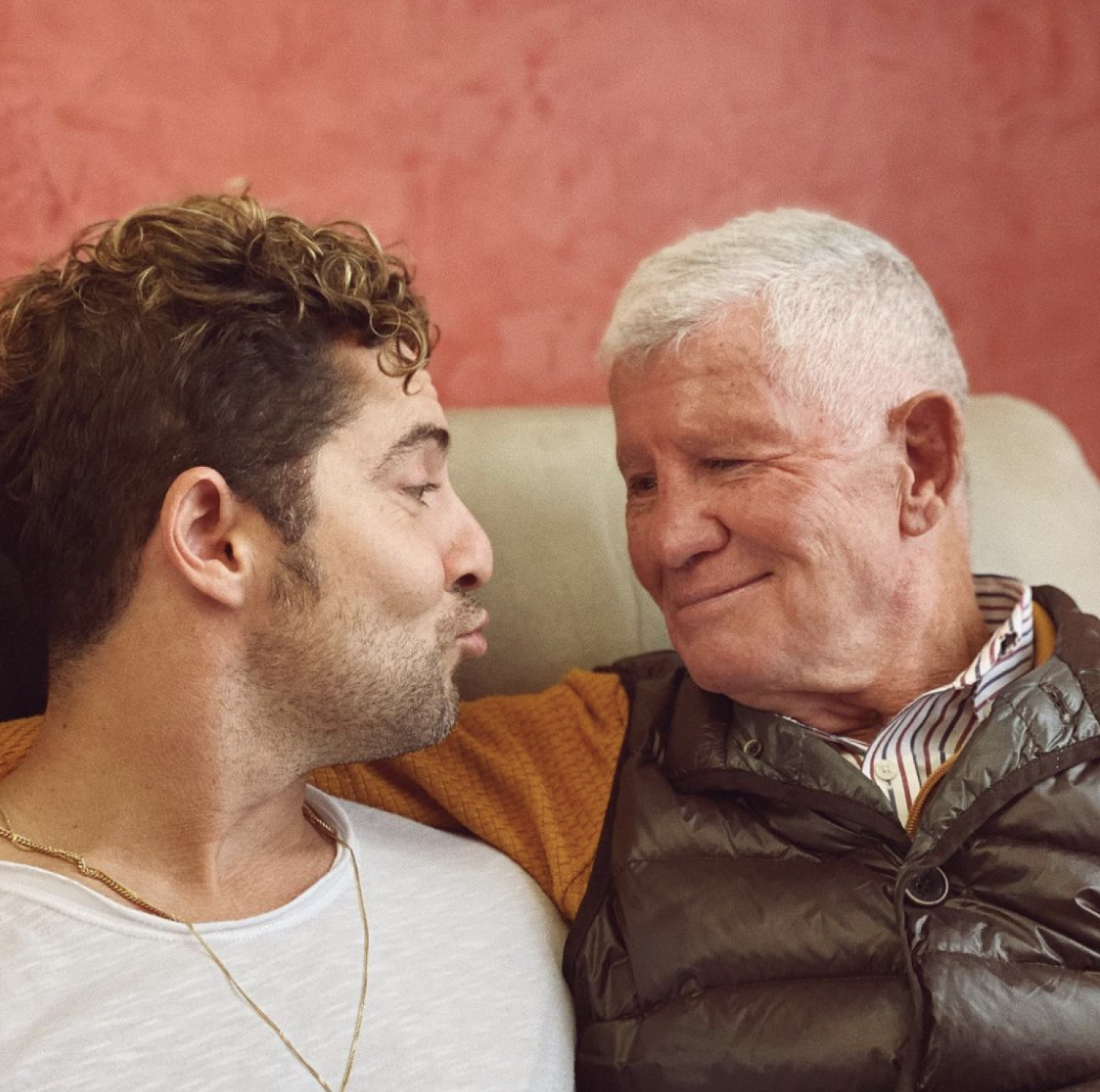 David Bisbal y su padre con Alzheimer