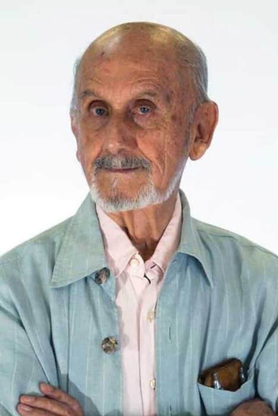 Fallece Farnesio de Bernal a los 96 años, artista que colaboró con Cantinflas y Angelina Jolie