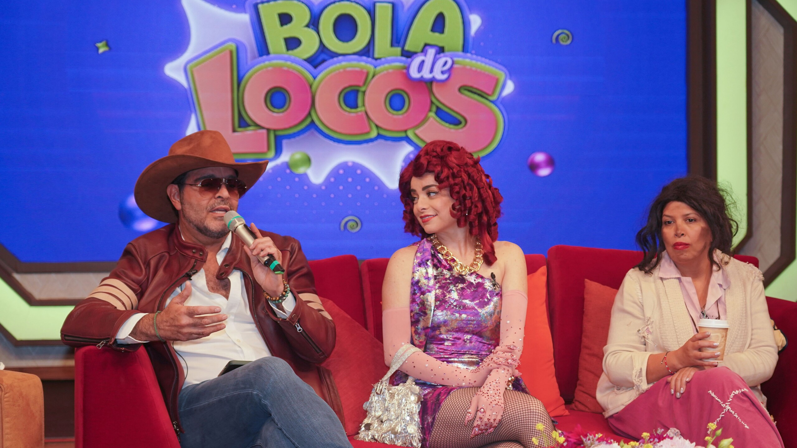 Bola de locos, la Chupitos