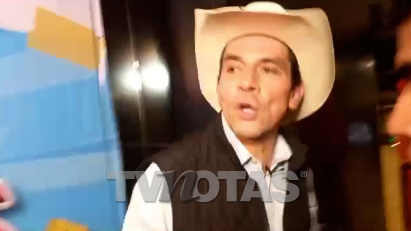 Jorge Salinas se pelea con reportero