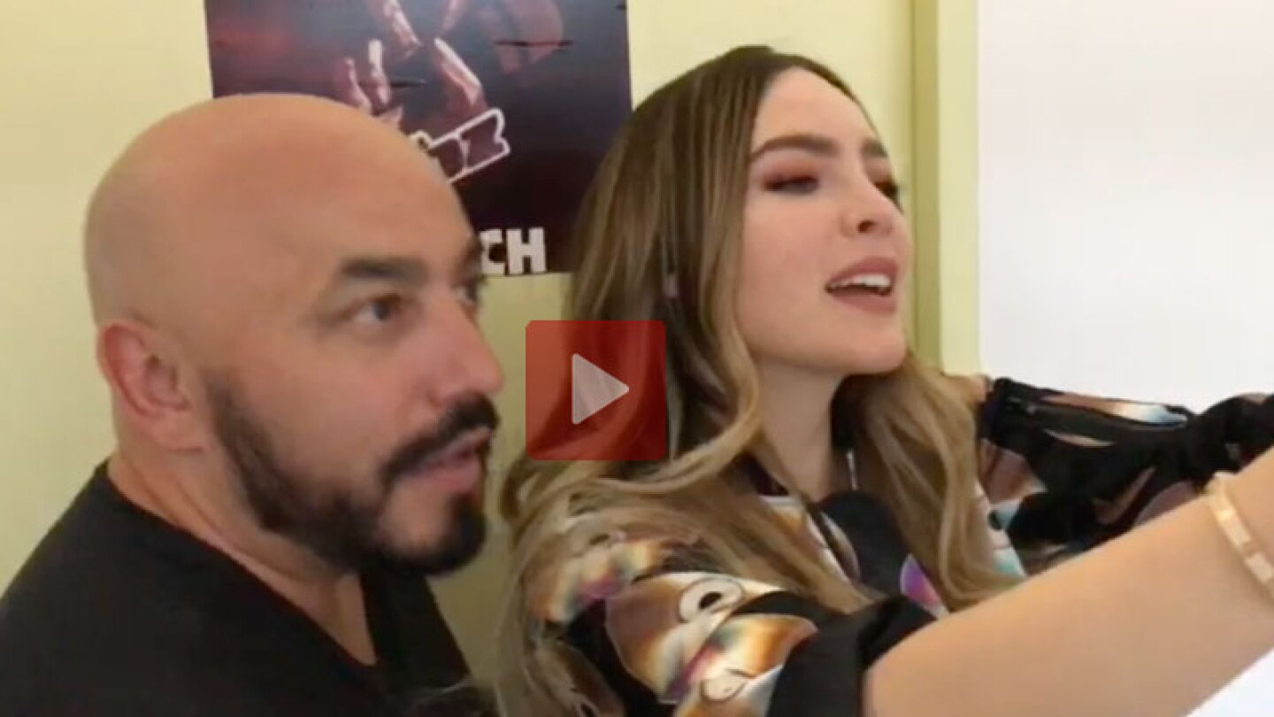 Este fin de semana, los cantantes estuvieron juntos e hicieron una buena acción para una fan.