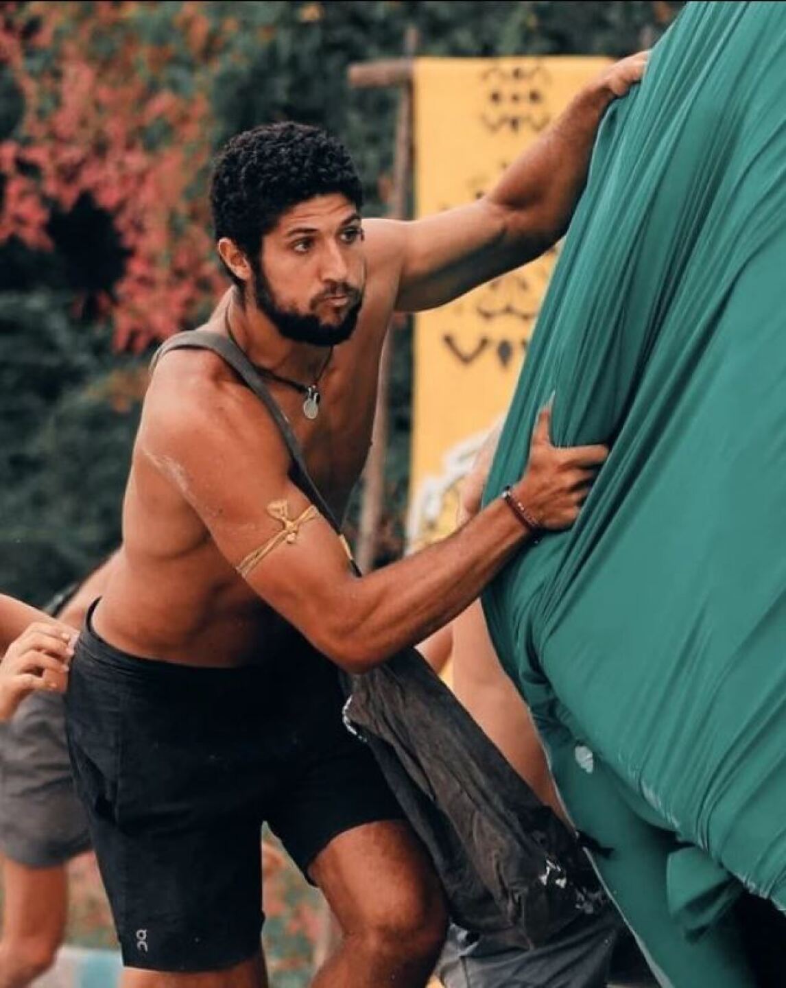 Yusef queda exhibido como tramposo y recibe fuerte regaño de Warrior