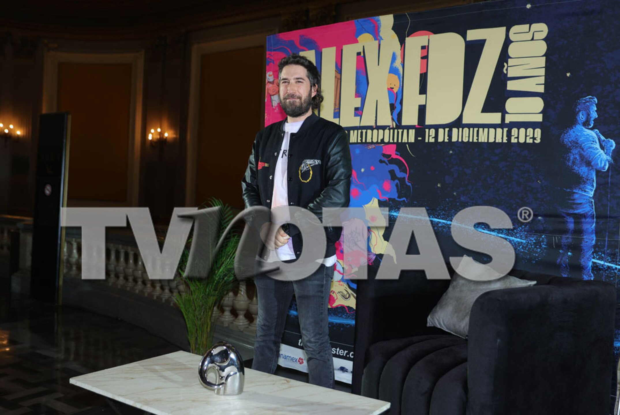 Alex Fernández comediante teatro metropolitan