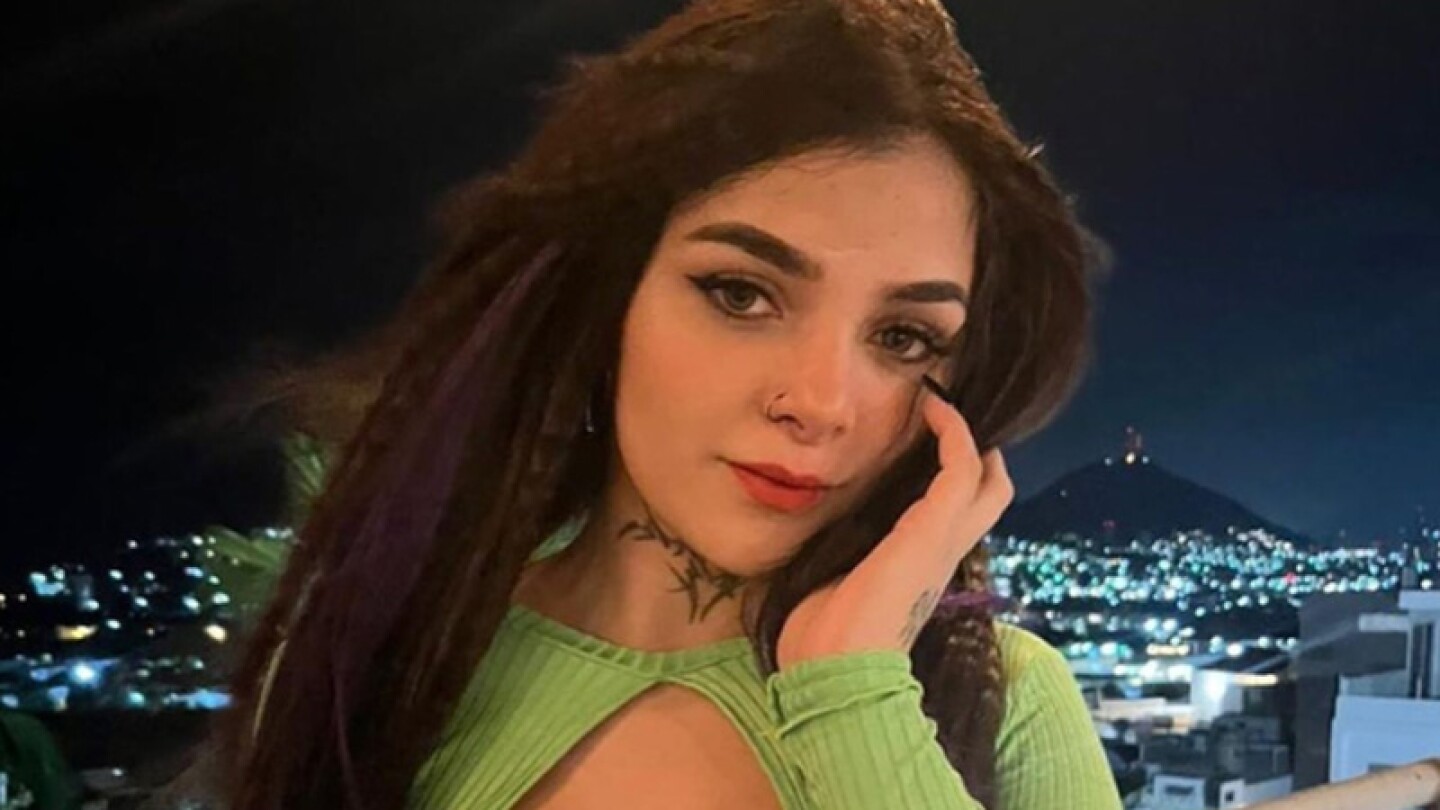 Youtubers encuentran fotografías de Karely Ruíz en un panteón