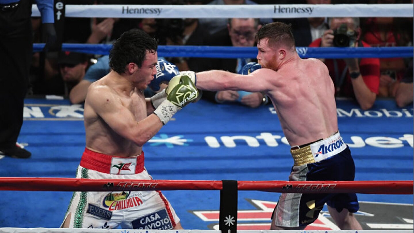 Afirman que Chávez Jr. perdió contra El Canelo por un masaje