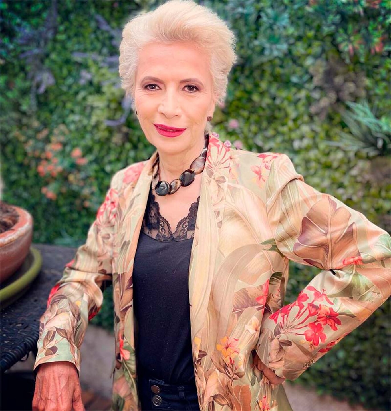 Afirma que las actrices trabajan más y se les paga menos