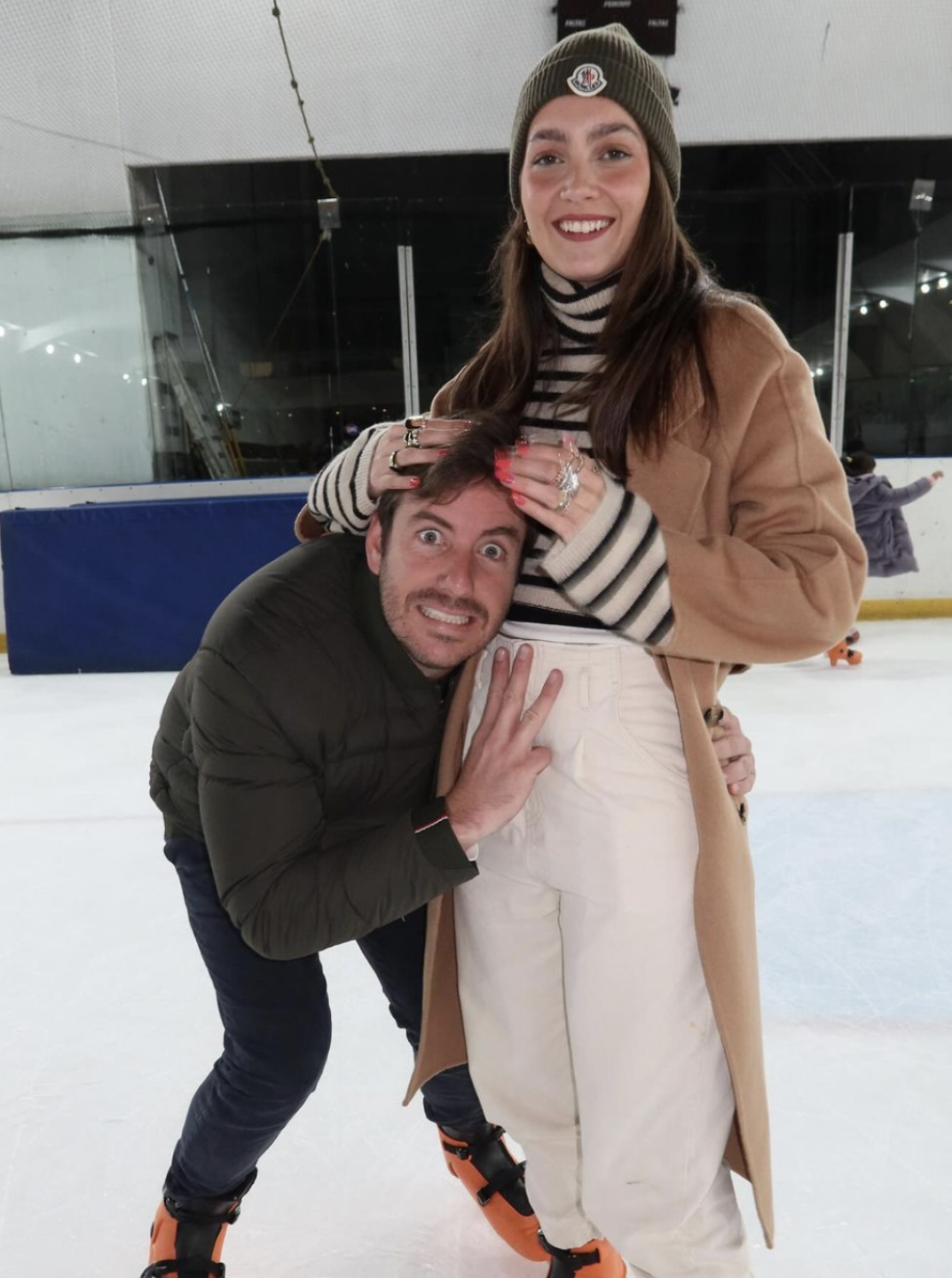 Juan Diego Covarrubias anuncia la llegada de su tercer bebé