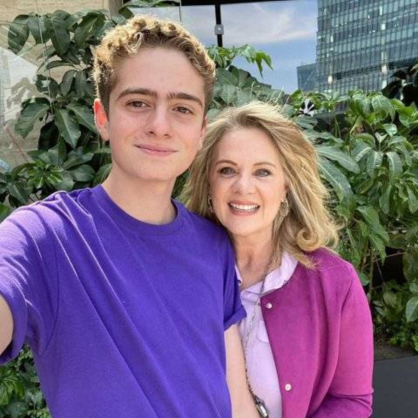 Érika Buenfil y su hijo