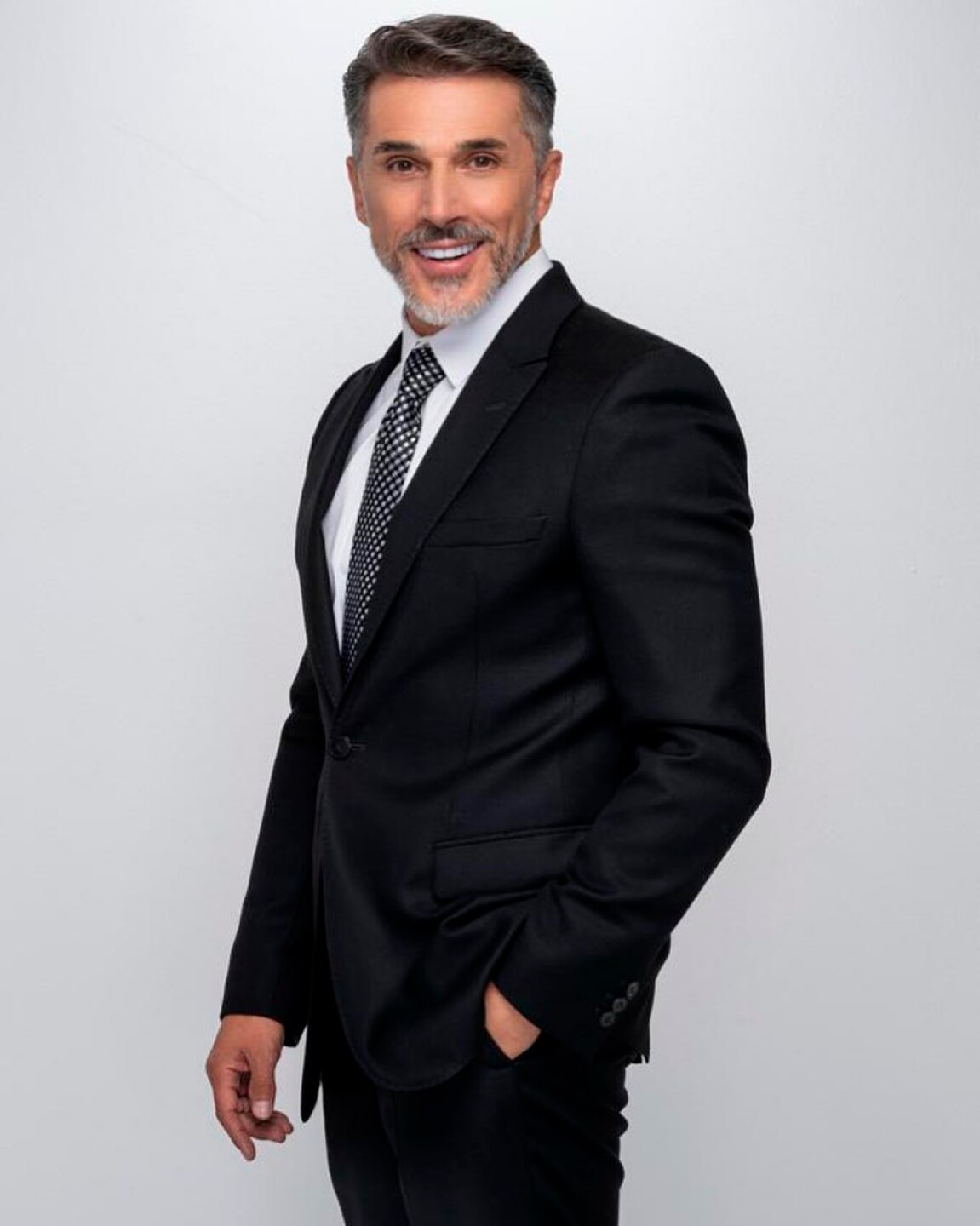 Sergio Mayer recordó el conflicto entre Natália Subtil y su familia