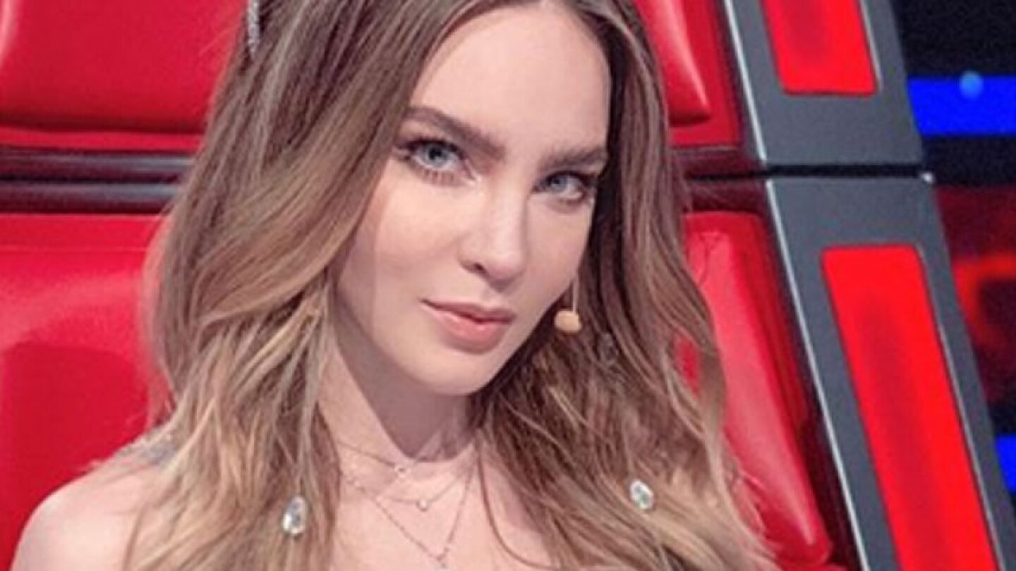Belinda se quedó afuera de su casa en la madrugada pues… ¡no traía llaves!