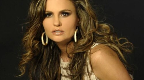 Aura Cristina Geithner ya tiene lista su sesión de fotos para OnlyFans