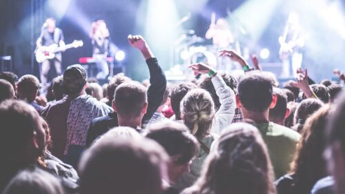 Hace fiesta y contagia Coronavirus