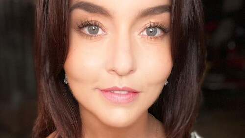 Angelique Boyer enciende las redes con sensual baile en bikini.