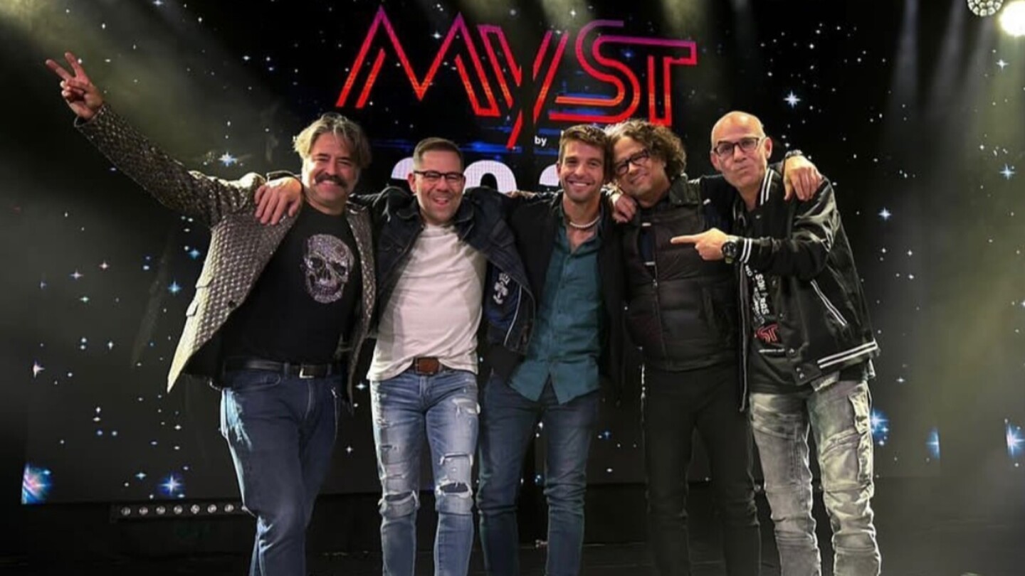 MYST elenco con Chacho Gaytán