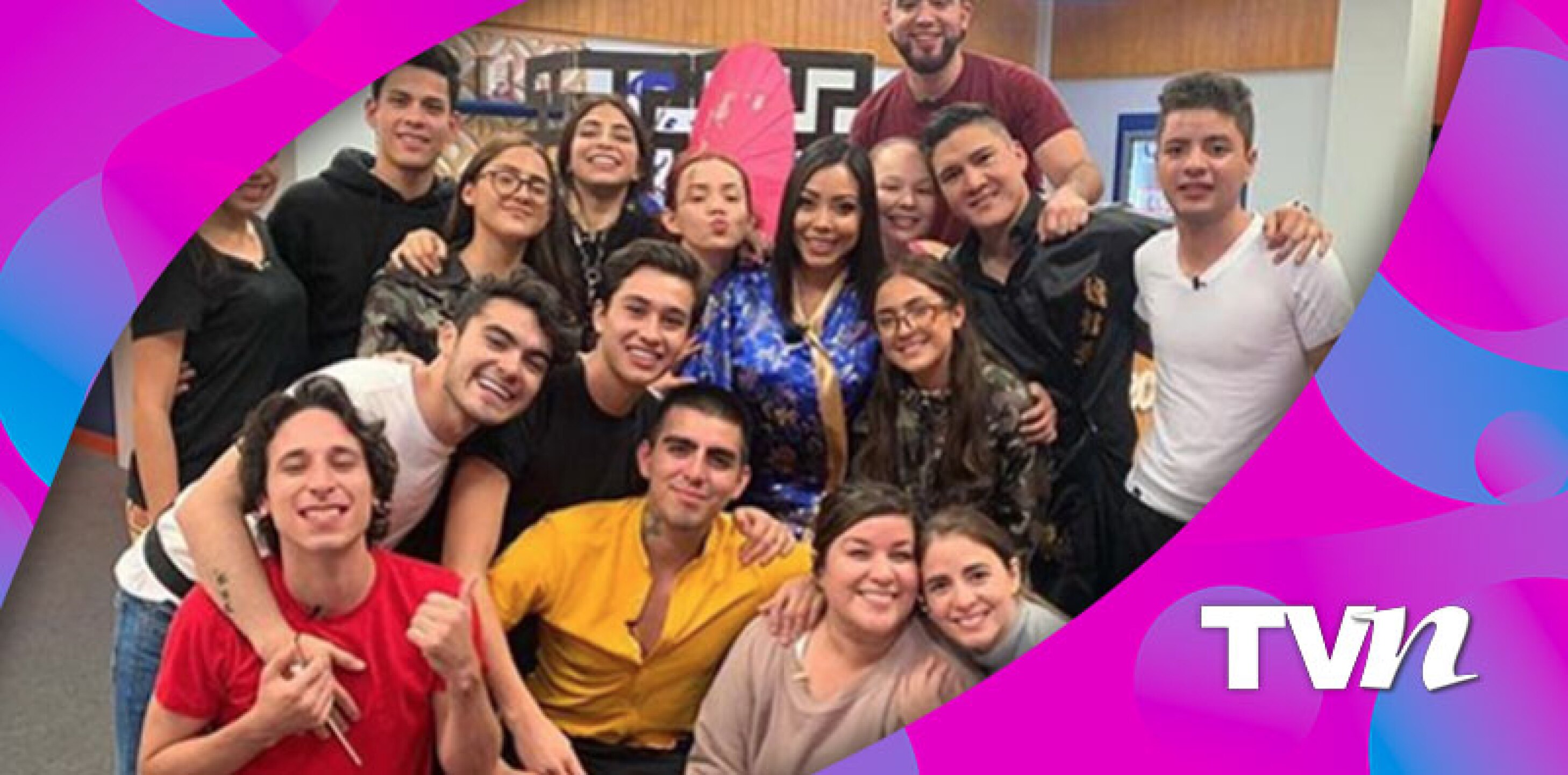 Instagram @laacademiatv