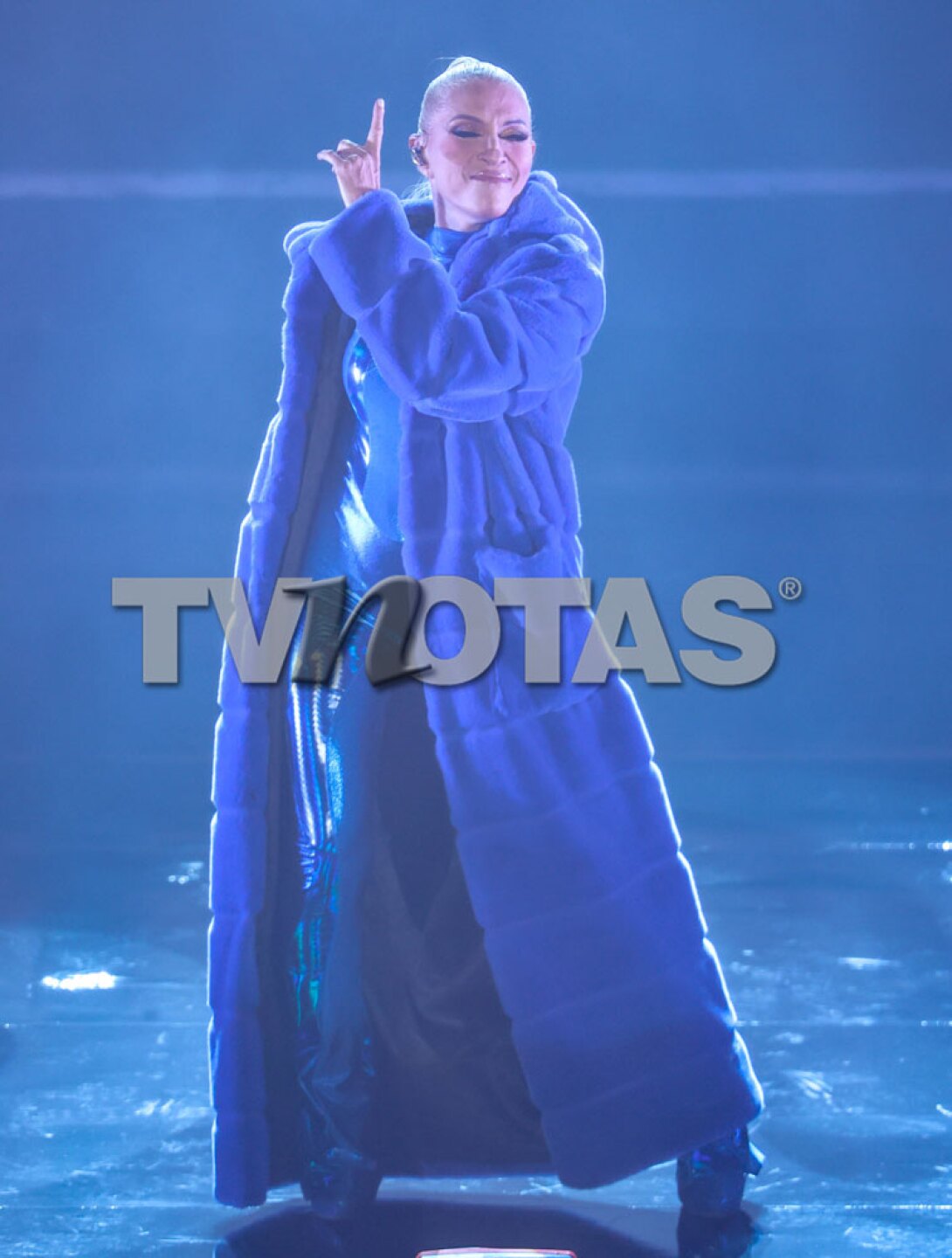 Yuri concierto en el auditorio nacional