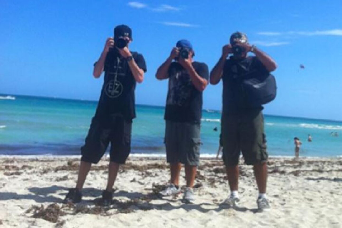 Aquí la fotografía de los paparazzi.