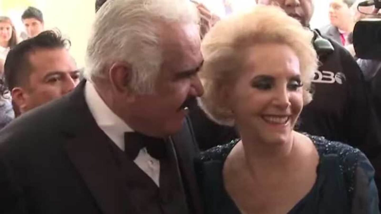 Cuquita Abarca reacciona a las infidelidades de Vicente Fernández