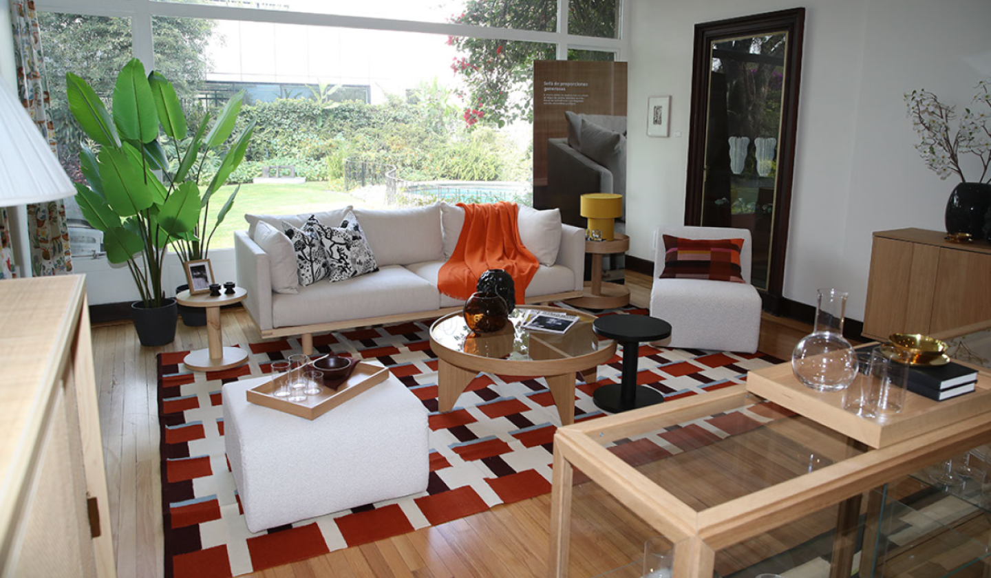 Destacan desde sofás, alfombras de lana tejidas a mano, lámparas y hasta jarrones de vidrio soplado para tu hogar.