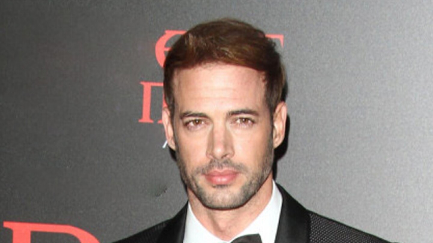 Subastan besos de William Levy