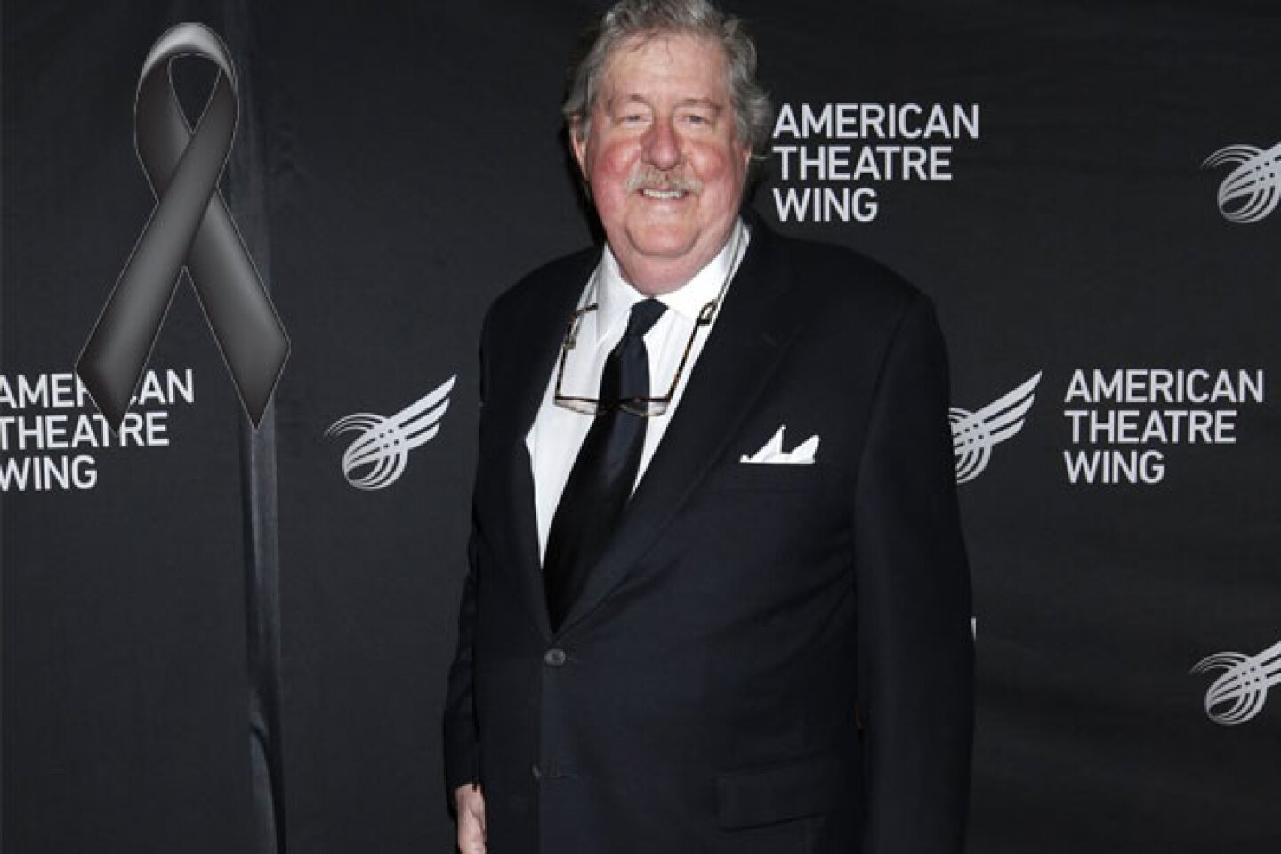 Muere Edward Herrmann, el actor que diera vida al papá de 'Ricky Ricón'