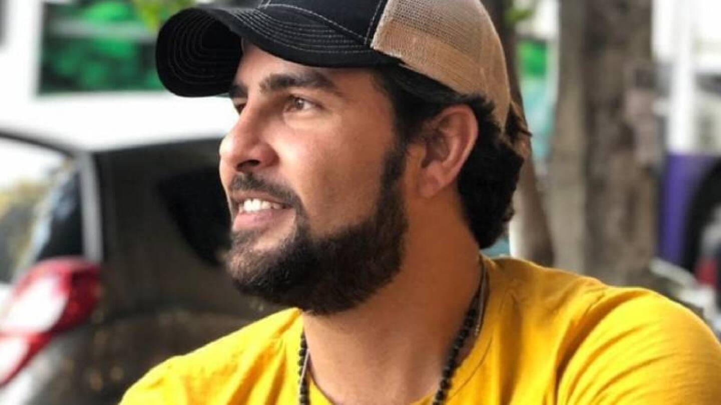 Llaman a Gerardo Bazúa machista