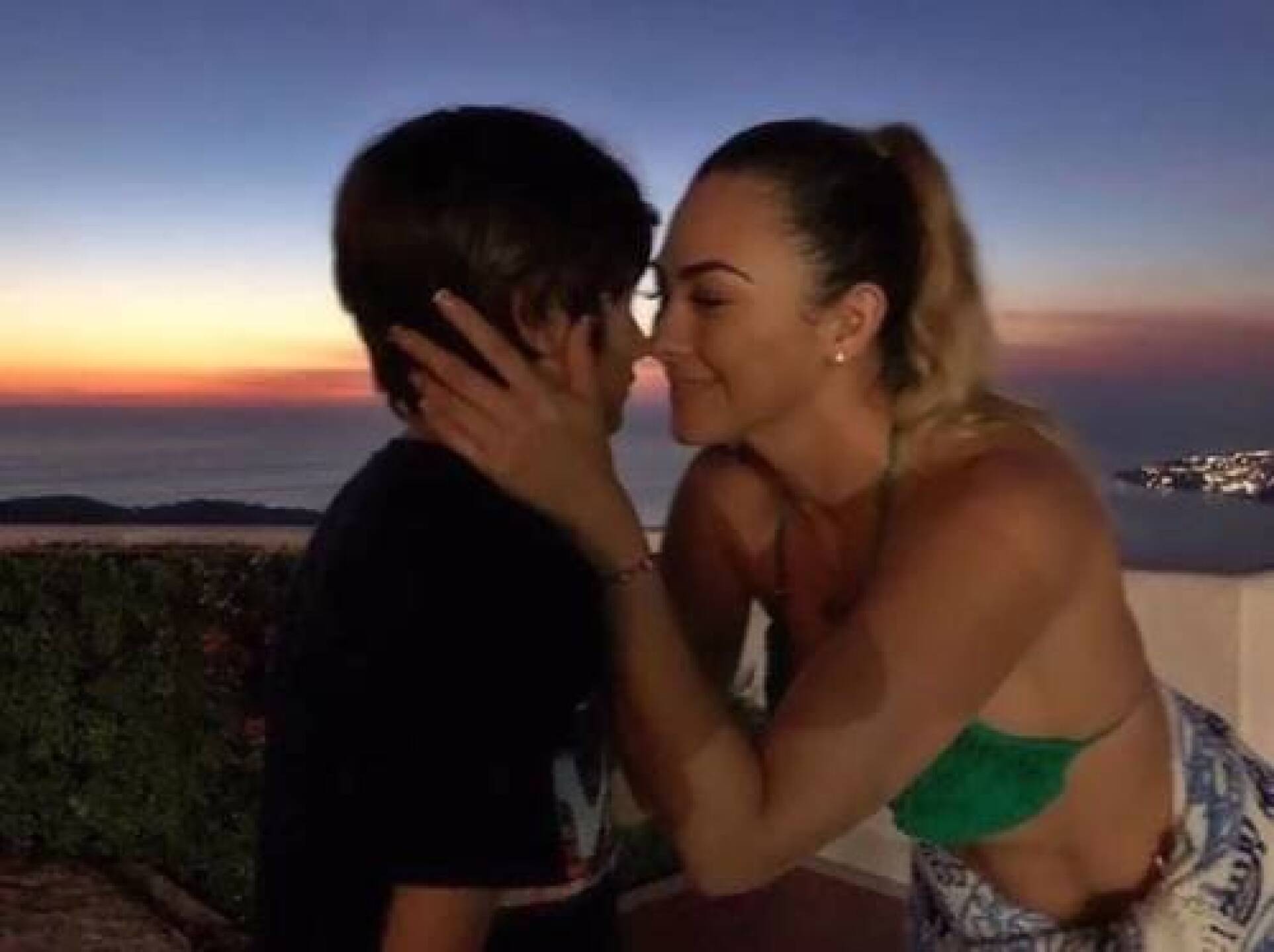 Aracely Arámbula y su hijo Miguel