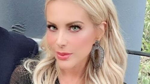 Lorena Herrera se columpia en sexy bikini