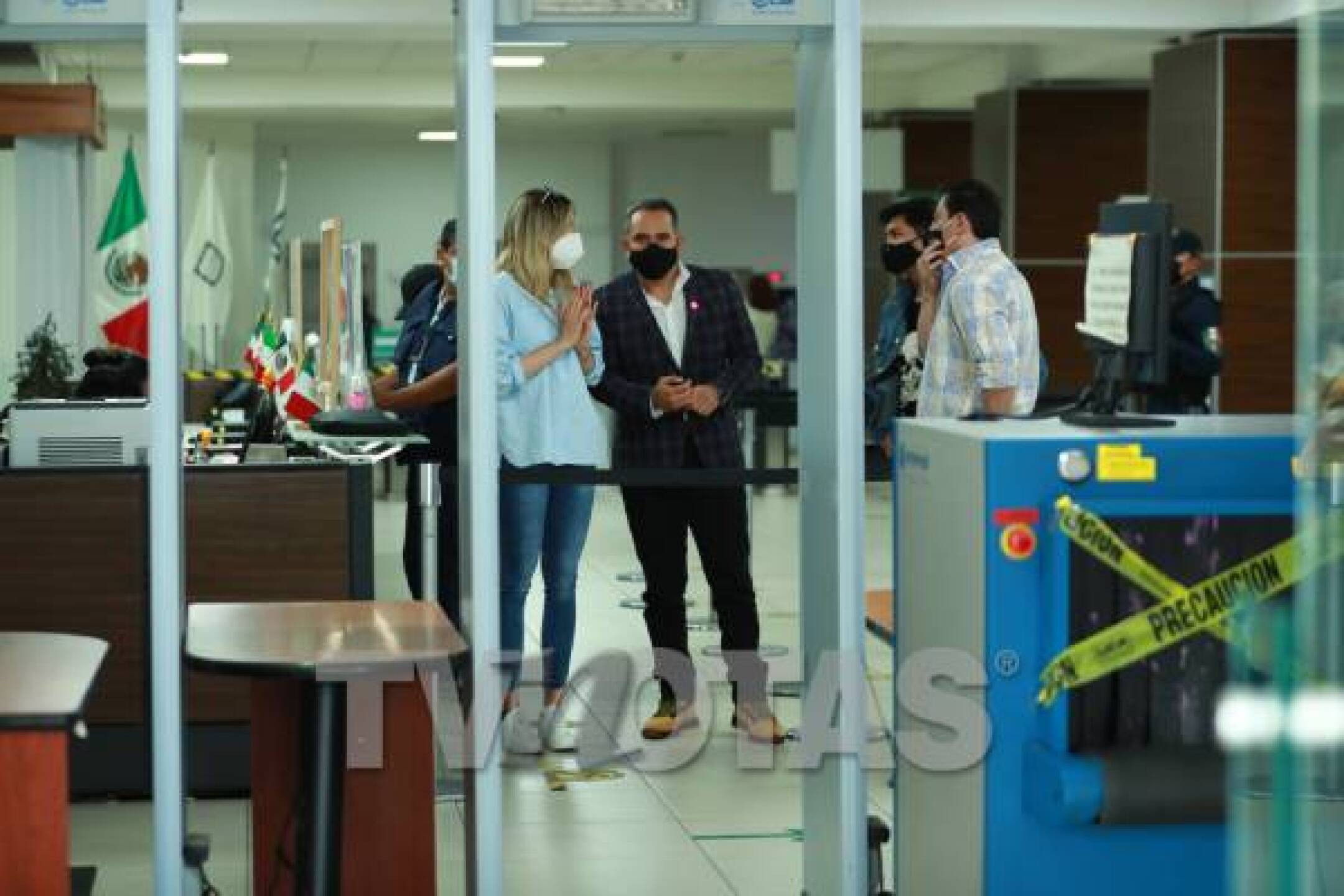 José Manuel y su novia denuncia