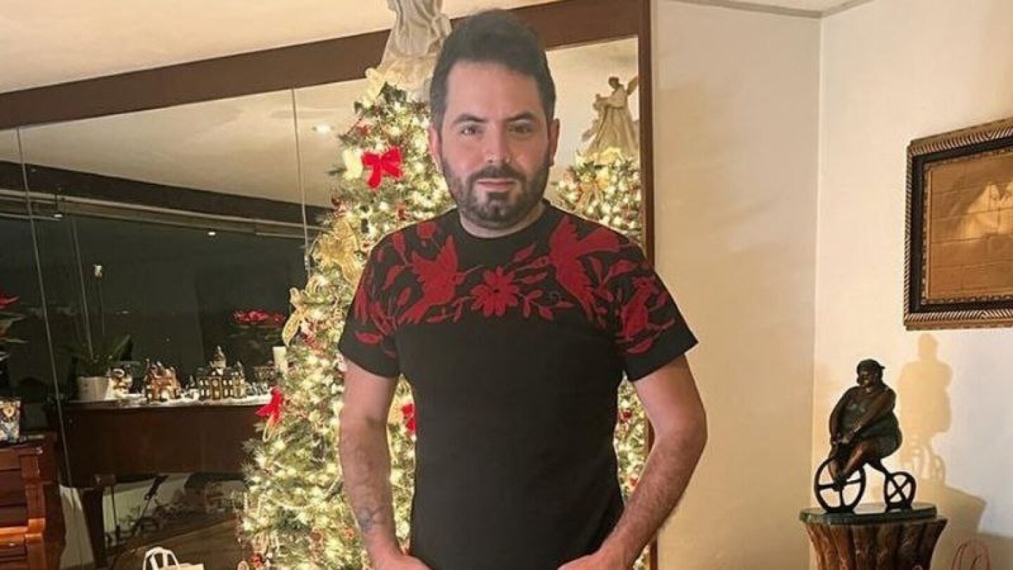 José Eduardo recordó el día que cacho a su mamá llorando mientras se veía actuando en TV