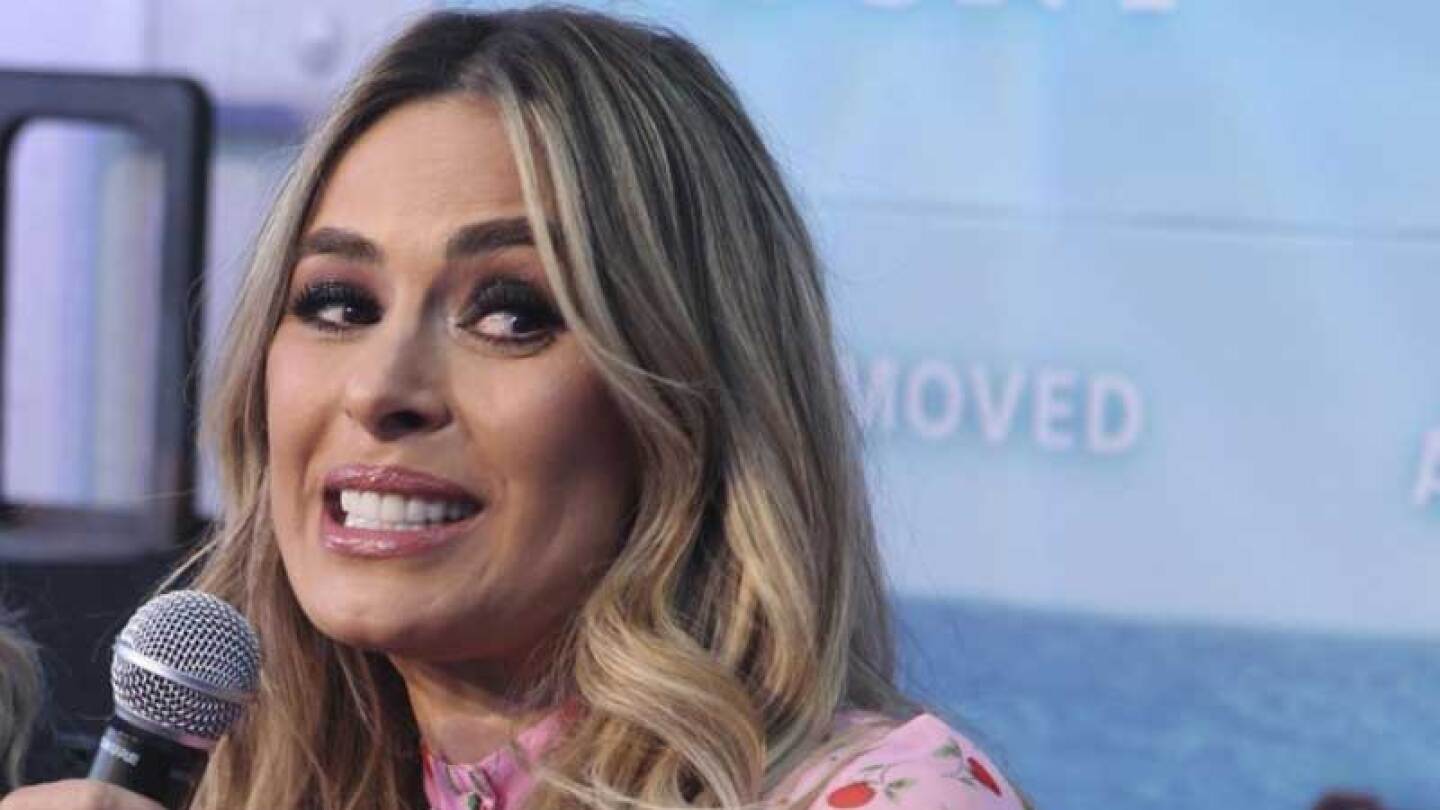 Galilea Montijo graba a escondidas el exhuberante trasero de Yanet García.