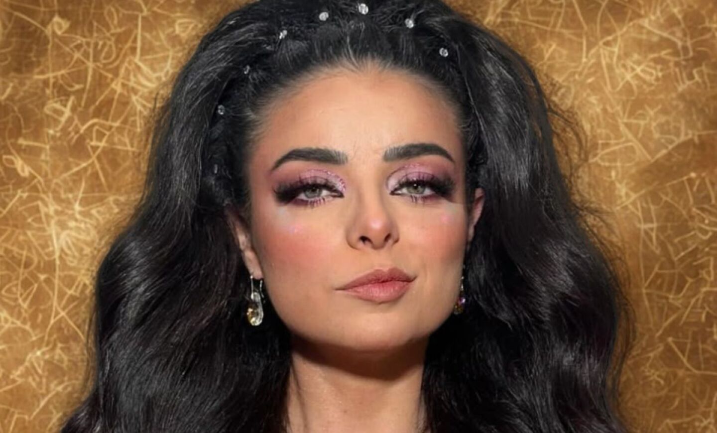 La actriz Violeta Isfel estuvo envuelta en una fuerte polémica en días recientes.