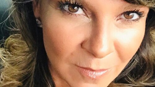 Mariana Garza da positivo
