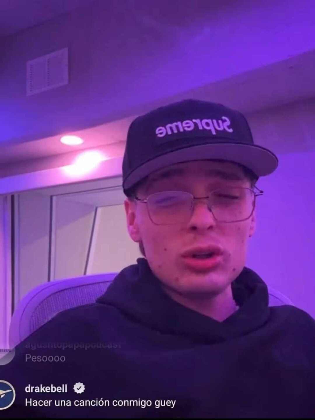 Drake Bell anda buscando a Peso Pluma hasta en los en vivos, ¡para colaborar con él!
