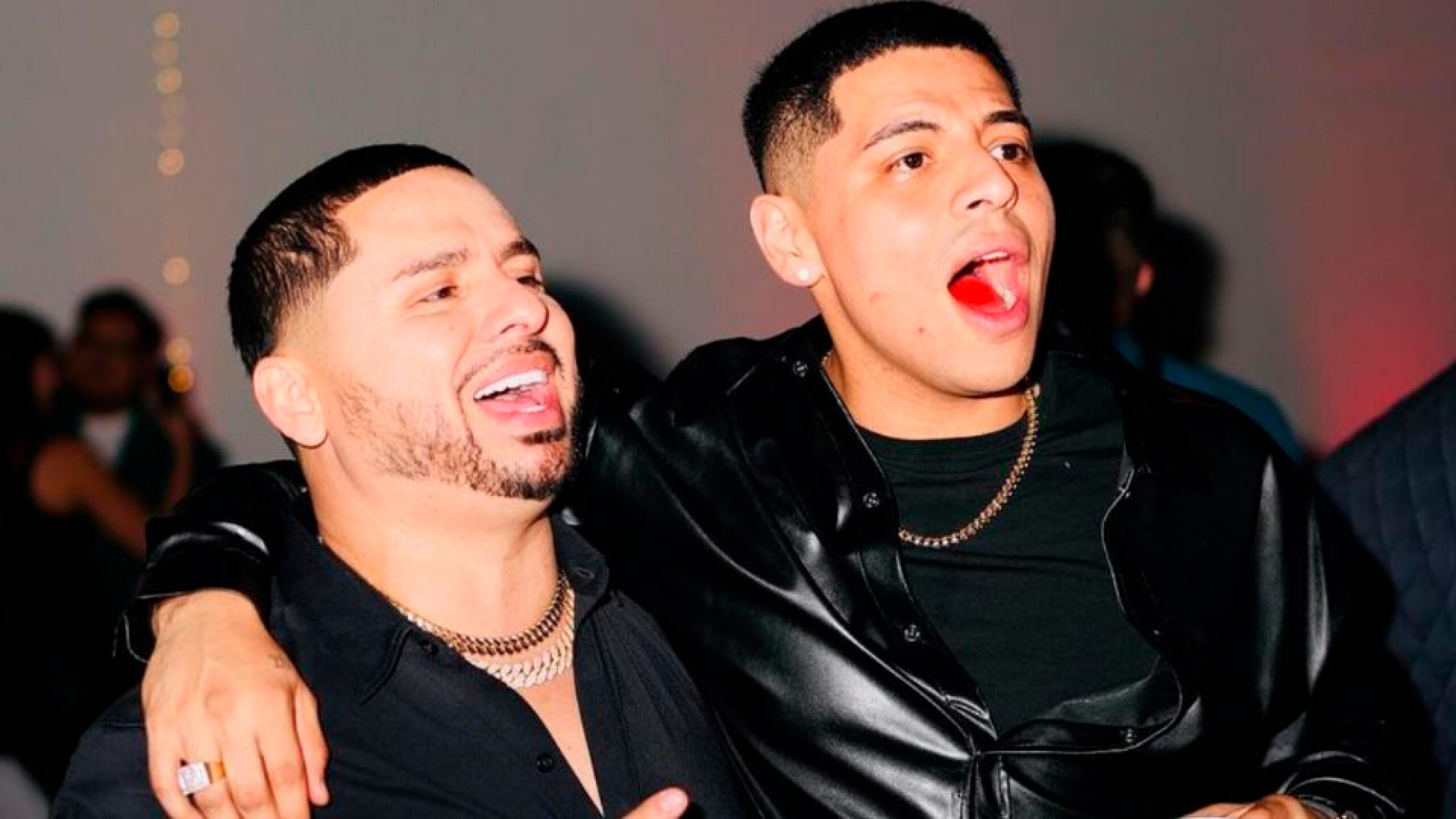 Larry Hernández tiene varios emprendimientos