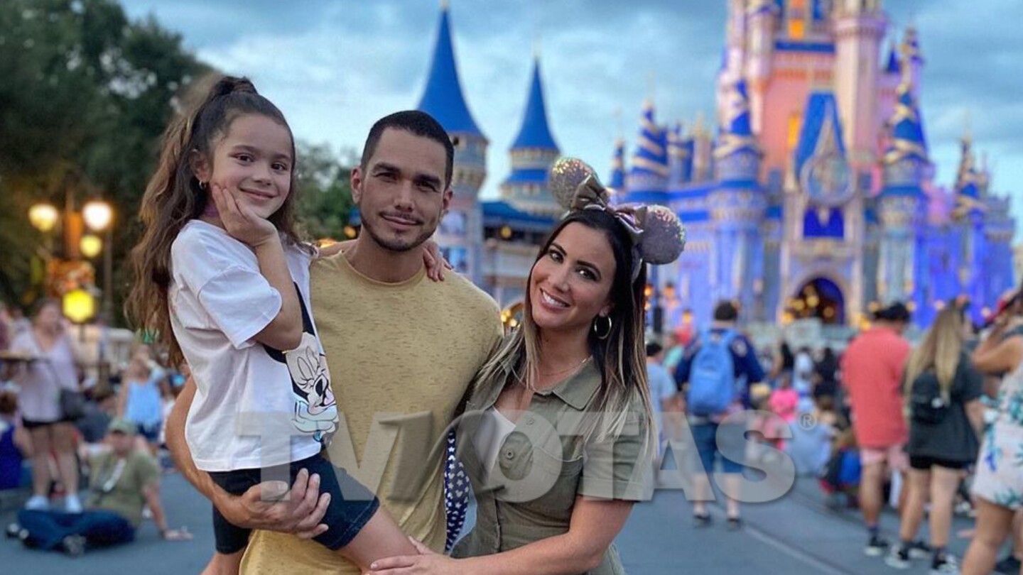 Mariazel se fue con su familia de vacaciones a Disney