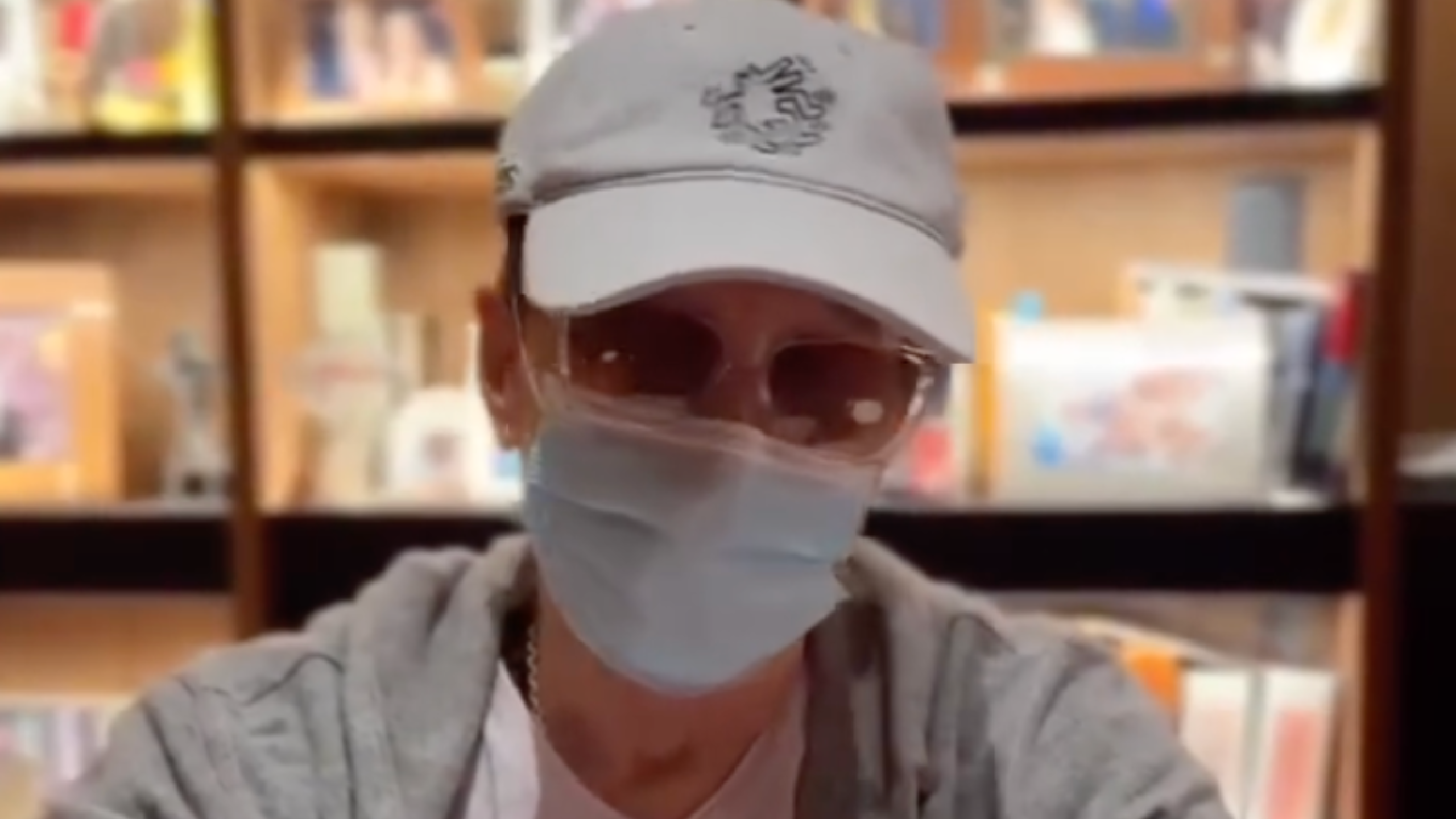 Emmanuel cancela concierto por problema de salud