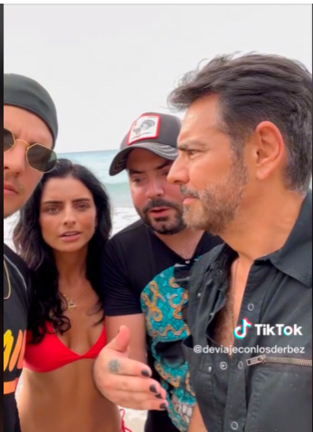 Eugenio Derbez le pide a Aislinn Derbez que se tape