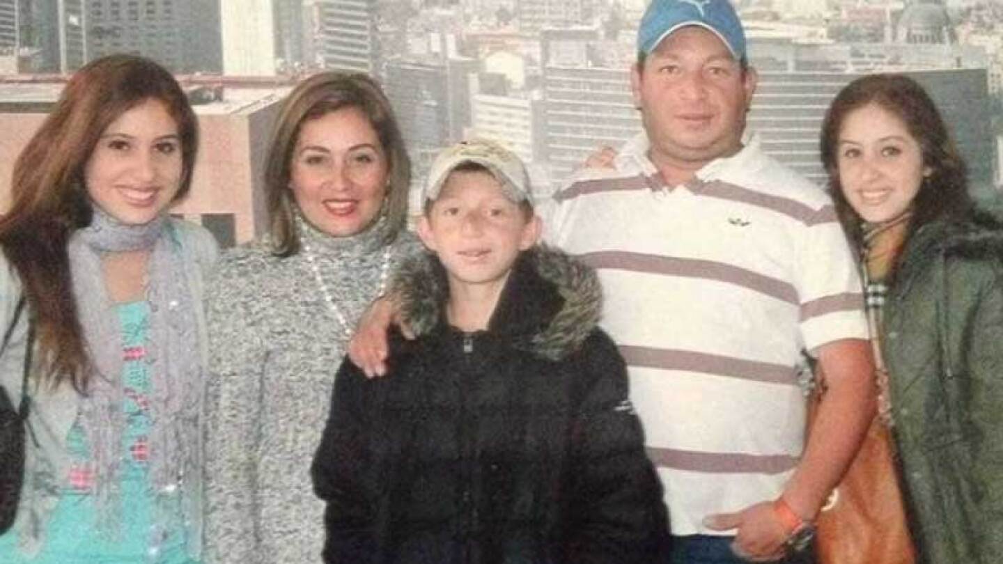 Mamá de Octavio visita el lugar en donde murió su hijo