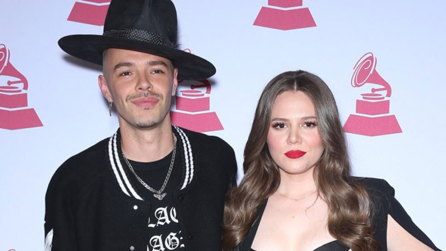 La cantante debutó como mamá junto a su esposa, Diana Atri y no paran las felicitaciones.