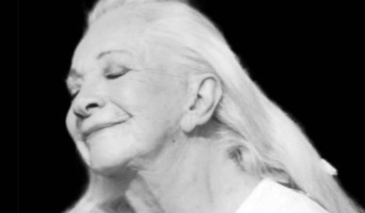 Muere Tara Parra