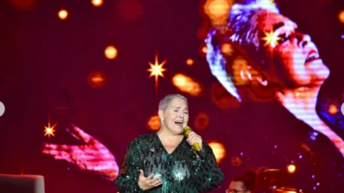 Lupita D'Alessio en la CDMX concierto del 10 de mayo de 2025 en el Zócalo