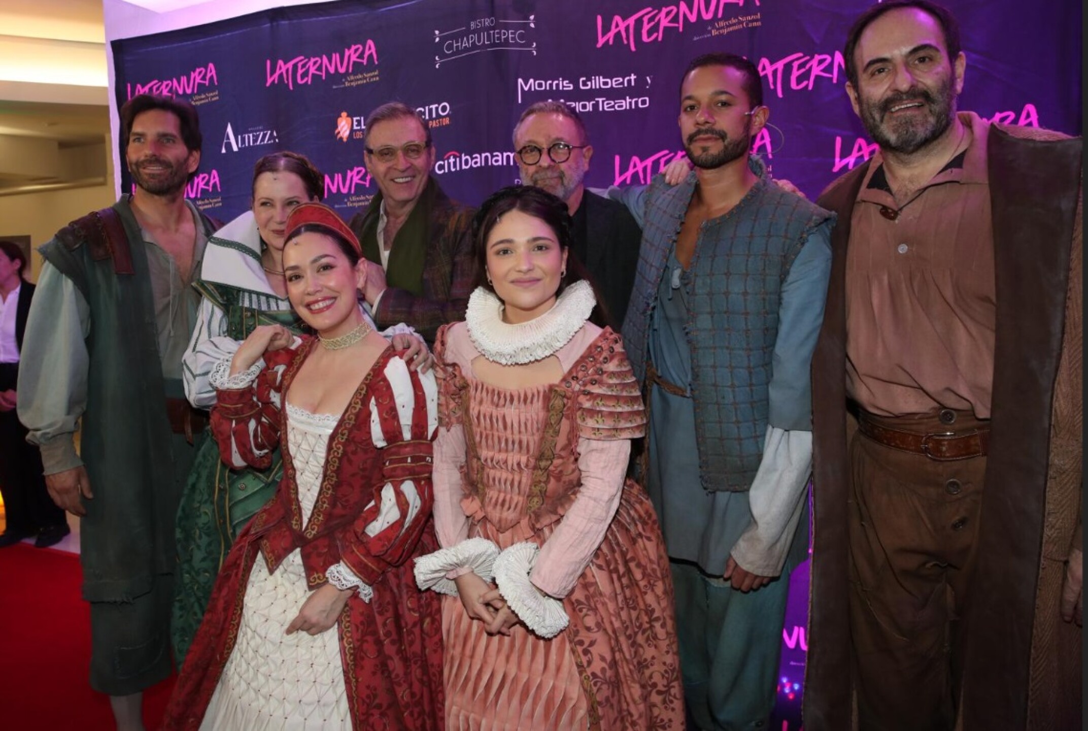 La ternura elenco y productores.jpg