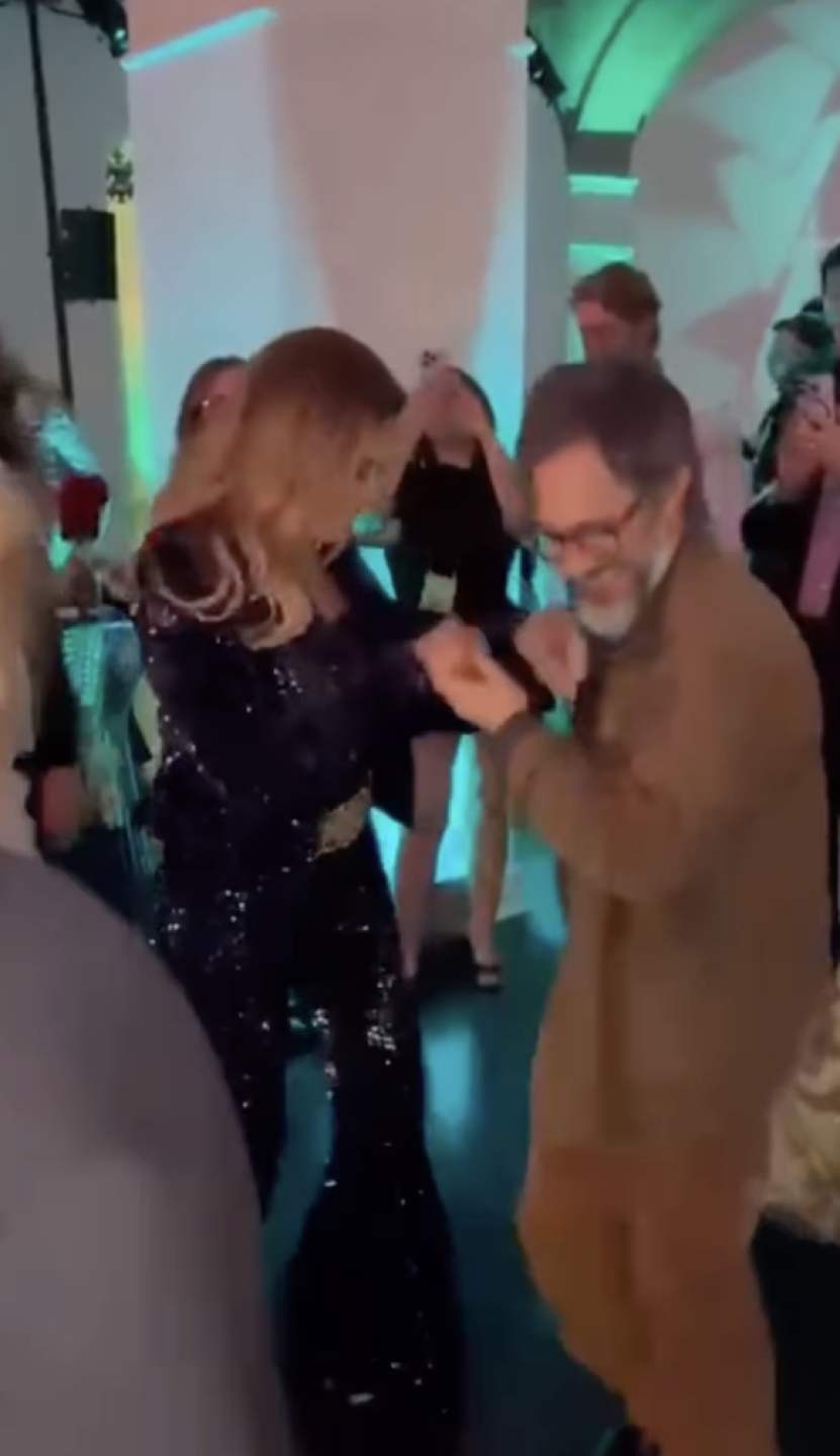 Lucía Méndez baila con Gael García