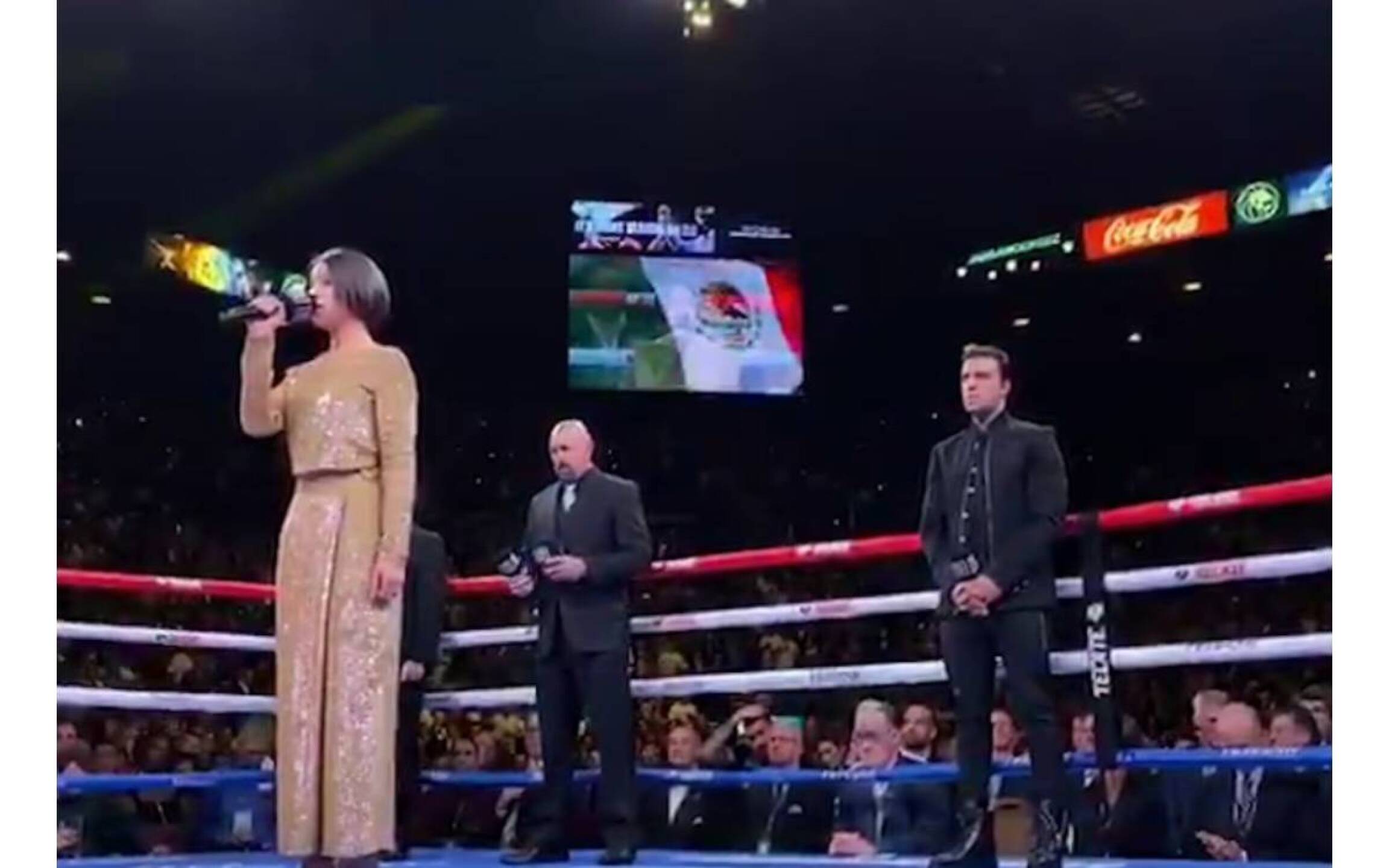 Ángela Aguilar en evento de Canelo