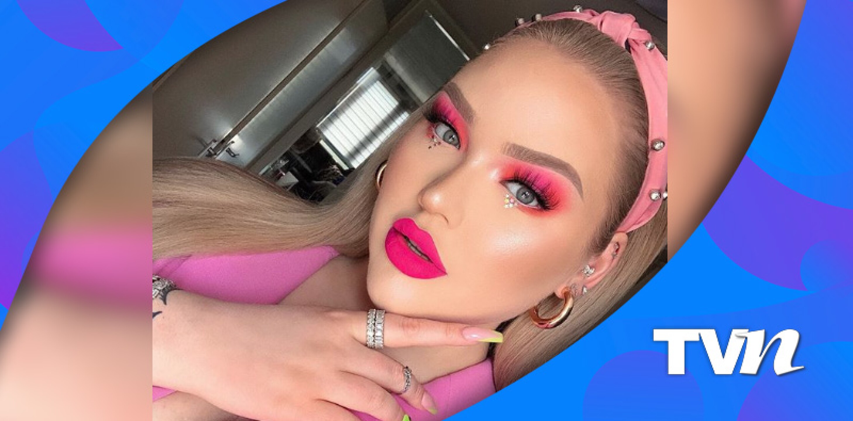 Instagram: @nikkietutorials