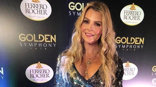 Marjorie de Sousa despide el año en diminuta tanga encarnada